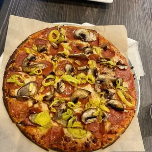 Donatos 10&quot; Pizza added Pepperoni, mushrooms, banana peppers