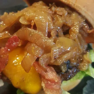 THE SOUTHERN CHARM BURGER