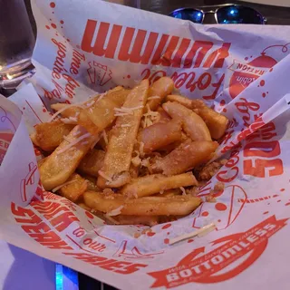 GARLIC FRIES