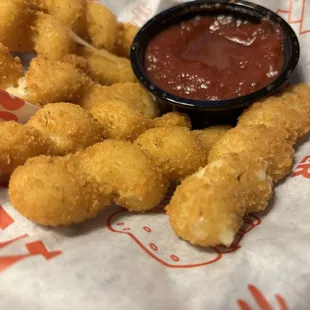 Cheesy Mozzarella Twists