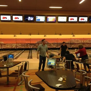 End of the night during post 1AM Pimp &amp; Ho Hour...