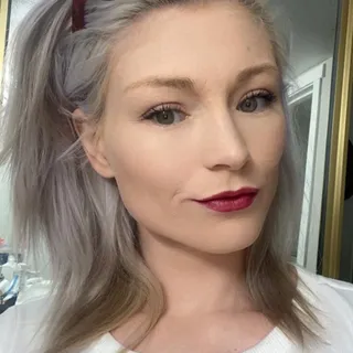 Ashlee C.