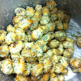 those are garlic knots