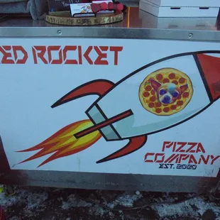 Logo on the counter front - cute!