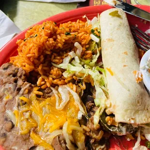 a plate of mexican food