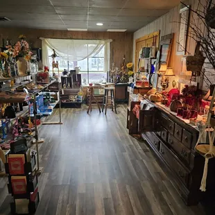 More Vendor displays