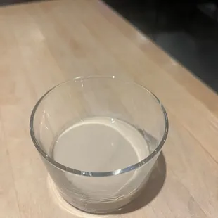 Super short pour of Baileys
