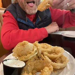 Legendary onion rings and delicious ranch.