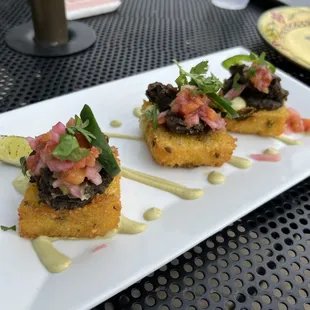Masa Grit Cakes