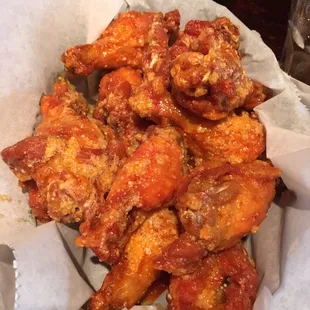 A dozen buffalo garlic Parmesan for only $5.40