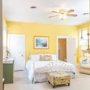 Garden Room
Our second floor Garden room is complemented with a king bed, decorative fireplace, and private bath.