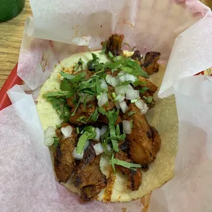 Al pastor taco