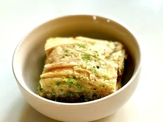 Q's Halal "Mediterranean Comfort"