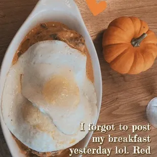 Biscuits &amp; chorizo gravy