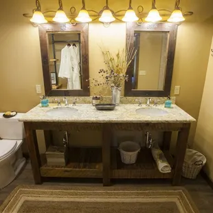 Ranch Bungalow Bathroom