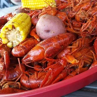 Don&apos;t miss out on these hot and savory crawfish