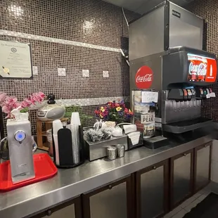 Several fountain sodas were out of order (2.23.23)