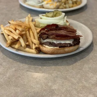 Avocado, Bacon, and Cheese Omelet