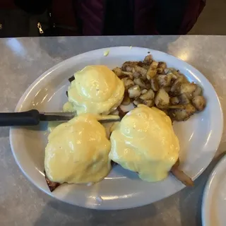 Eggs Benedict