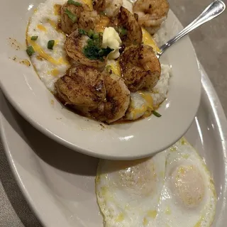 Blackened Shrimp Cheese Grits