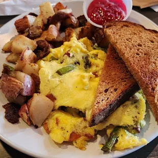 Bacon &amp; Asparagus Scramble w/potatoes &amp; toast (6/25/23)