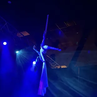 More working of the silks.