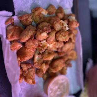 Fried garlic cheese curds