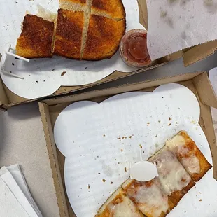 Garlic bread and garlic bread with cheese