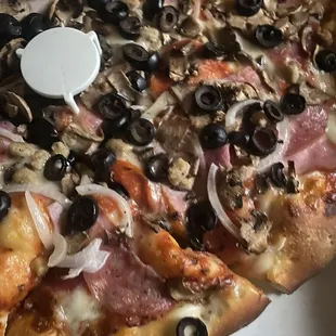 Ask for my pizza to be sliced regular obviously the man at the counter cannot take an order correctly because my pizza came squared