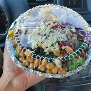 @makeMePrettie car food adventure!  Build your salad, to- go.  Worth it! I&apos;ll be coming back.