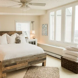 The Overlook - Master bedroom