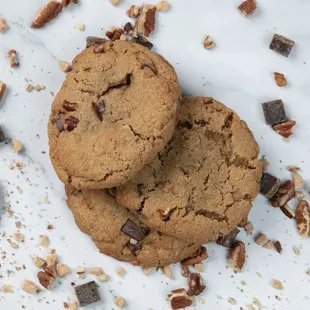 Vesper Cookies: Browned butter base with toffee, toasted pecans and Callebeut chocolate chunks.