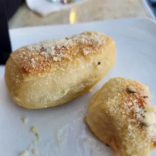 Garlic bread rolls