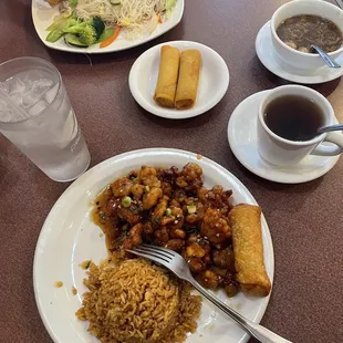 General Tso's Chciken, Fried Rice, Wonton Soup, and Egg Roll with hot tea.