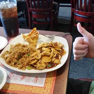 Jakey gives his tereaki chicken a thumbs I up!!