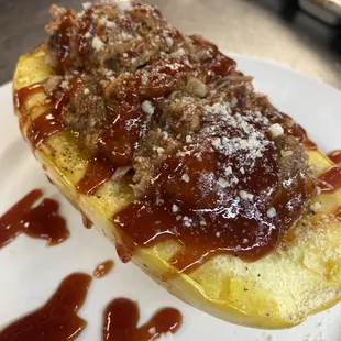 Pulled pork stuffed spaghetti squash