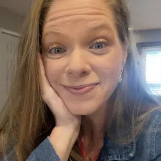Heidi R.