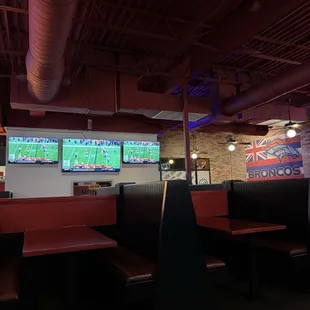 The table sizes great for small or large groups