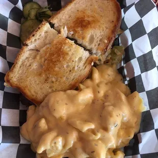 Milwaukee Melt and Mac and cheese