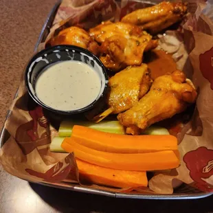 Hone lime Sriracha wings (rookie)