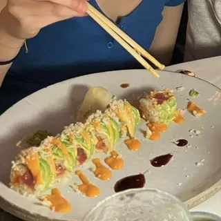 Spicy Tuna & Avocado Roll