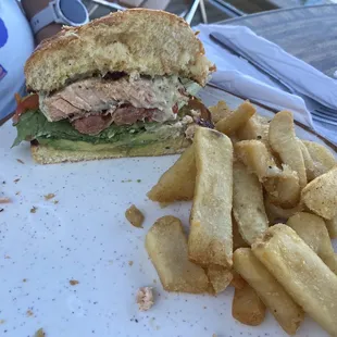 Grilled Salmon Sandwich