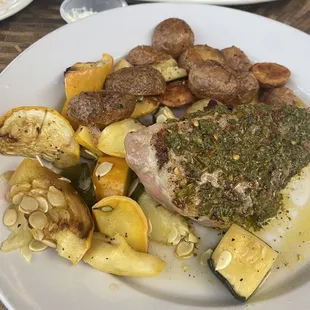 Seared Ahi Tuna Sandwich