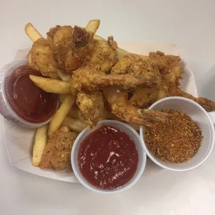 Shrimp basket!!! Delicious!!