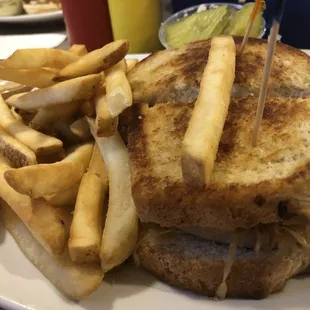 Turkey Reuben with real roasted turkey. Yum!