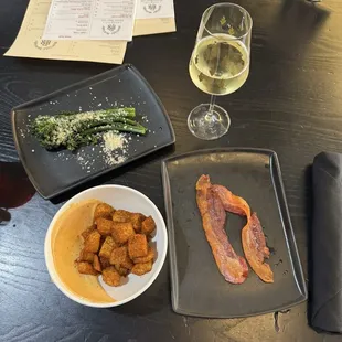 Meal, cider, menus