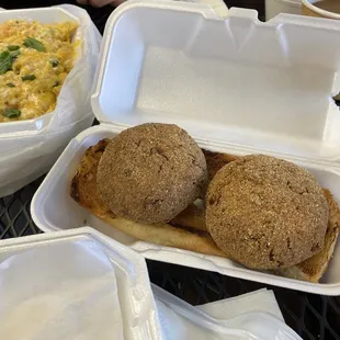 Salmon Croquettes with bread
