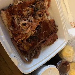 Pulled Pork Plate with brisket