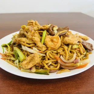 ramen and noodles, ramen, noodle dish, noodle soup, noodles, food