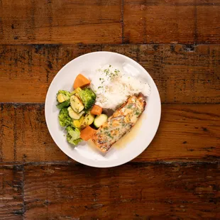 Grilled Salmon with seasonal vegetables and whipped potatoes!